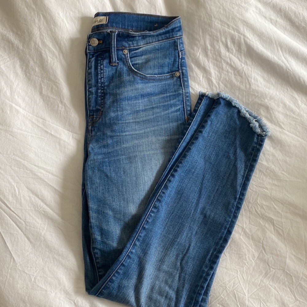 Madewell 10’ High Rise Skinny with angled frayed hem